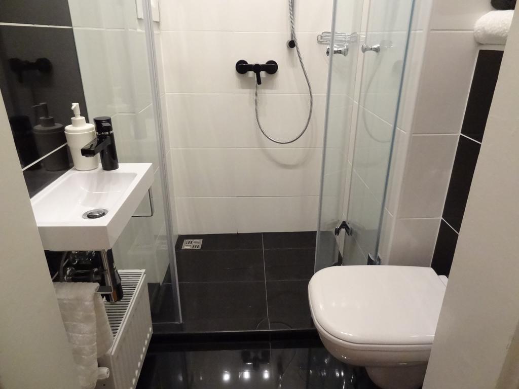 Erzsebet Boulevard Apartment بودابست الغرفة الصورة